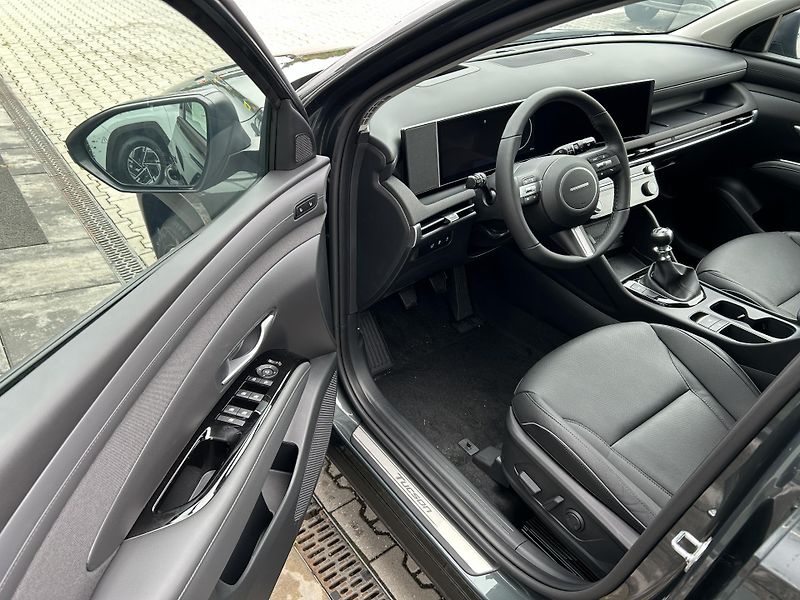 Hyundai Tucson 25 1,6 T-GDI MT PREMIUM LUXURY - fotka 18 z 39
