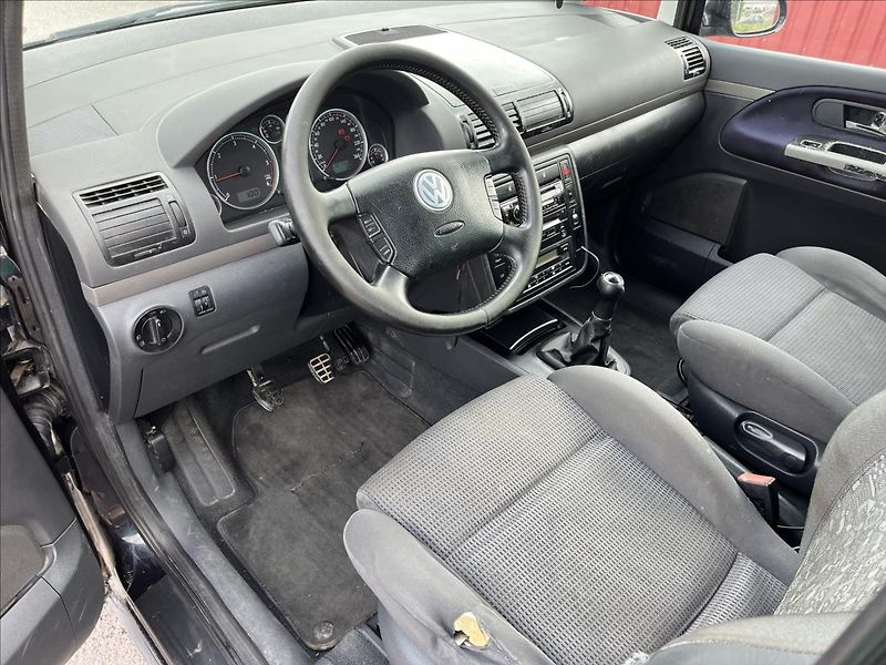 Volkswagen Sharan 1,9 TDi ROZVODY TAŽNÉ STK 4/28 - fotka 9 z 31