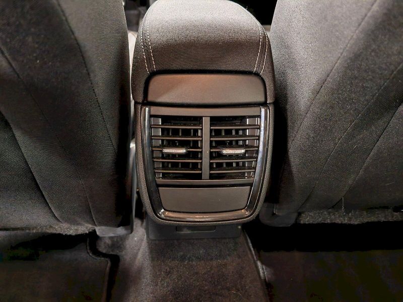 Škoda Kamiq (2025) 1.0 TSI 85 kW Selection - fotka 21 z 25