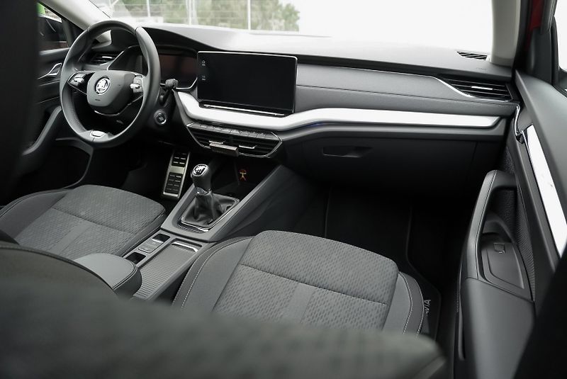 Škoda Octavia 1.5 TSI STYLE PLUS - fotka 21 z 46