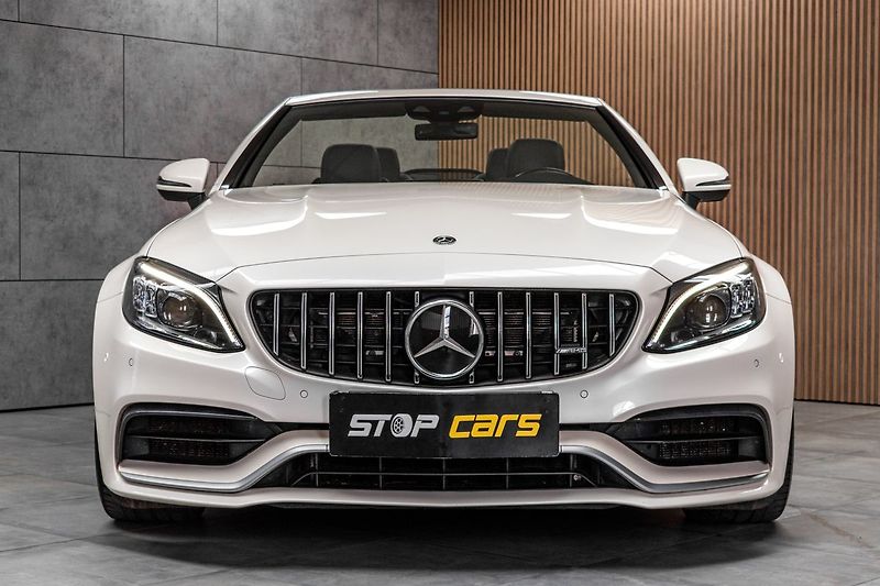Mercedes-Benz Třídy C C63 AMG V8 BURMESTER*NAPPA*DPH - fotka 39 z 51