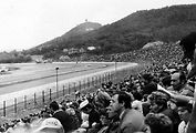Diváci na nově otevřeném Autodromu Most. Foto: Se svolením Josefa Farského