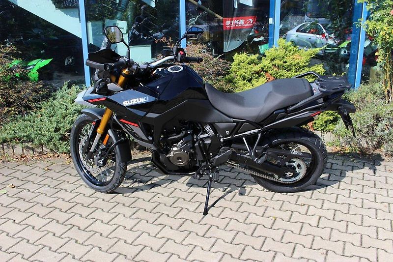 Suzuki (2026) DL 800  DE 2025   AKCE - fotka 8 z 9