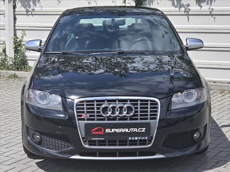Audi S3 2,0 TFSi 195kW Quattro  6M/T Q - fotka 2 z 15