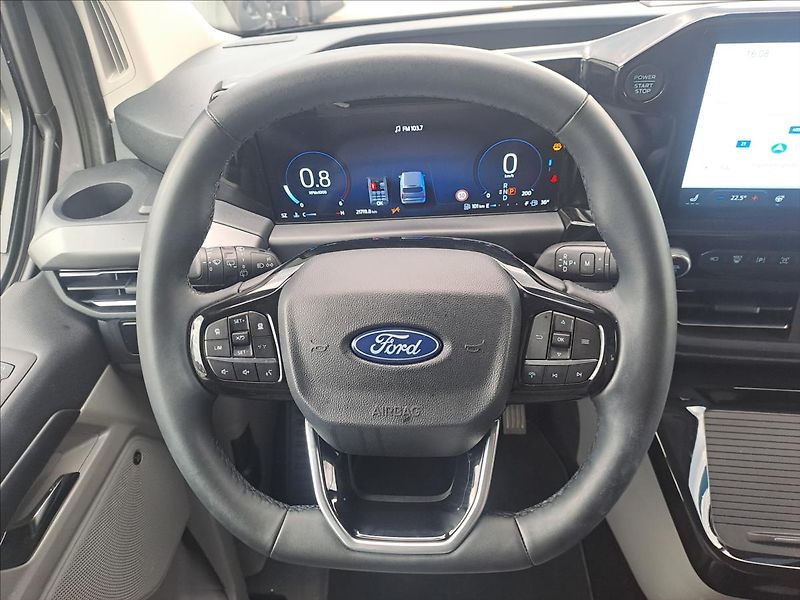Ford Tourneo Custom 2,0 EcoBlueTitanium X L2 AWD - fotka 13 z 29