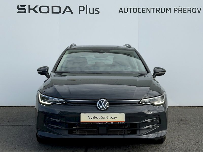Volkswagen Golf (2024) 1.5 TSI 110kW Life - fotka 4 z 35