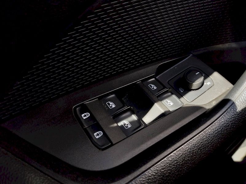 Škoda Octavia (2022) Combi Ambition Plus 2,0 Tdi 85 - fotka 24 z 35