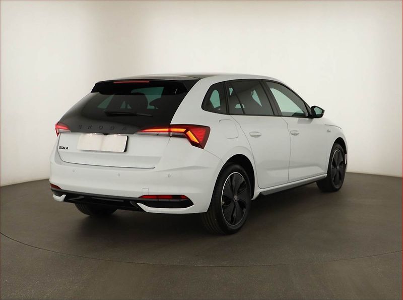 Škoda Scala (2026) 1.0 TSI, MONTE CARLO, DPH - fotka 5 z 15