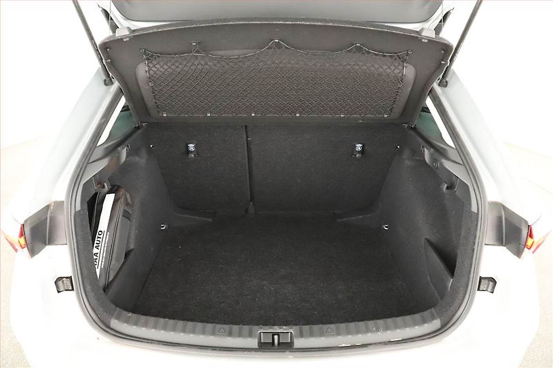 Škoda Scala (2025) 1.0 TSI, Top Selection, FullLe - fotka 13 z 14