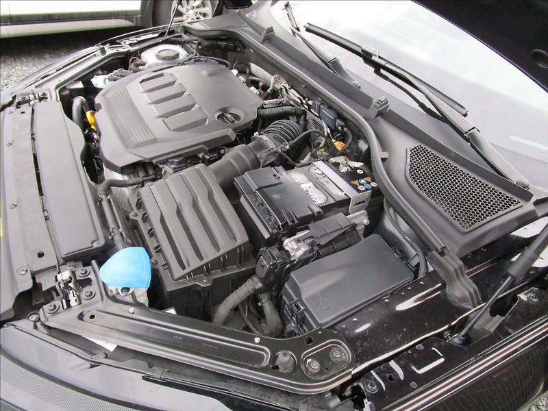 Škoda Octavia Combi 2.0TDi DSG Selection - fotka 58 z 59