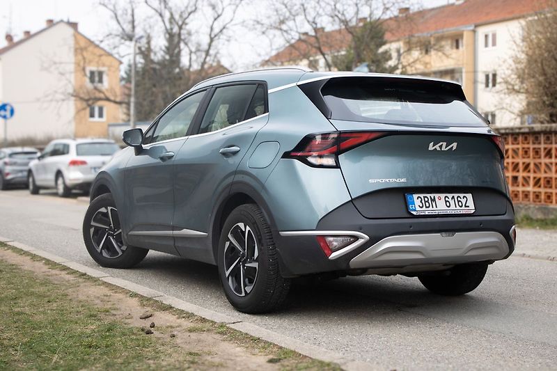 Kia Sportage 100% stav, servis - fotka 5 z 35