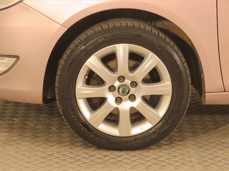 Škoda Fabia (2011) Ambiente 1.2 TSI, Serv.kniha - fotka 14 z 15