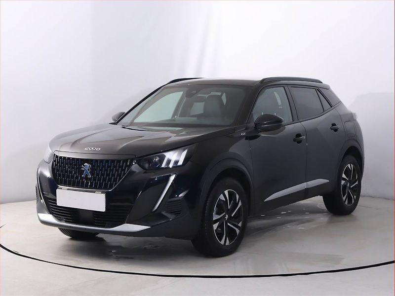 Peugeot 2008 (2023) GT 1.2 PureTech - fotka 2 z 21