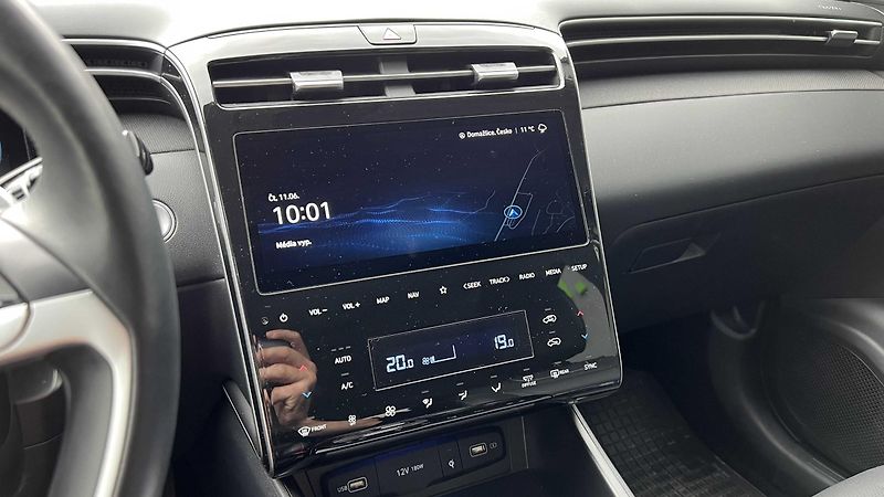 Hyundai Tucson 1.5 T-GDi 110kW DCT STYLE PREM - fotka 13 z 15