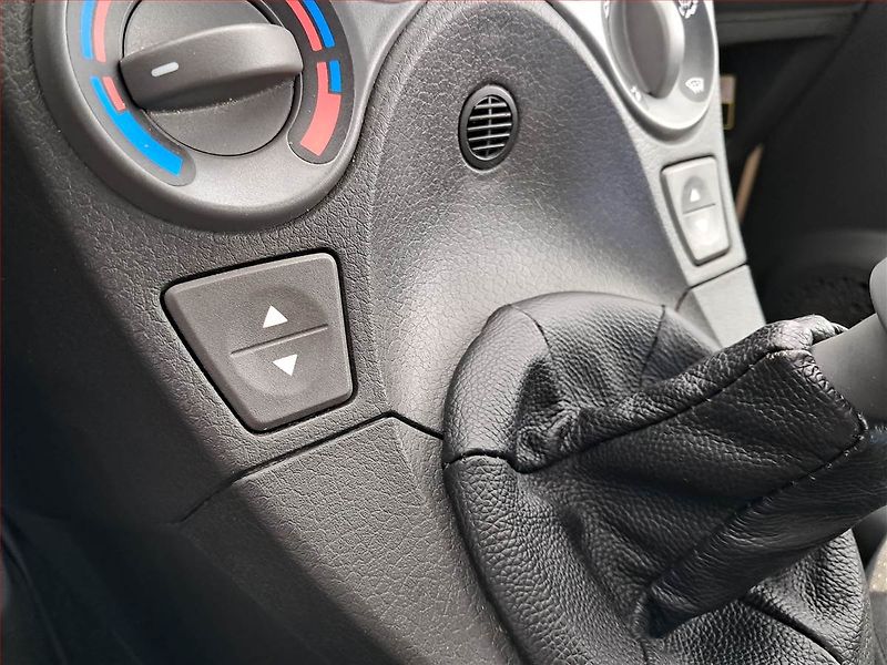 Fiat Panda (2009) 1.1, po STK, jezdí výborně - fotka 15 z 15