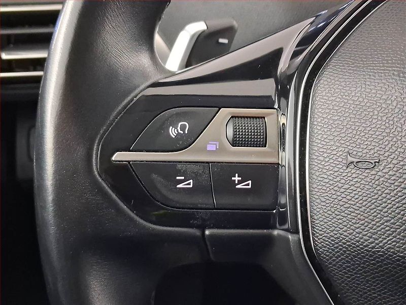 Peugeot 3008 (2017) 1.2 PureTech, Automat, Kůže - fotka 16 z 20