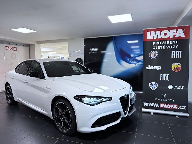 Alfa Romeo Giulia (2024) 2.2 JTDm 210k AT8 ZF Q4 4x4 Ve - fotografie inzerátu