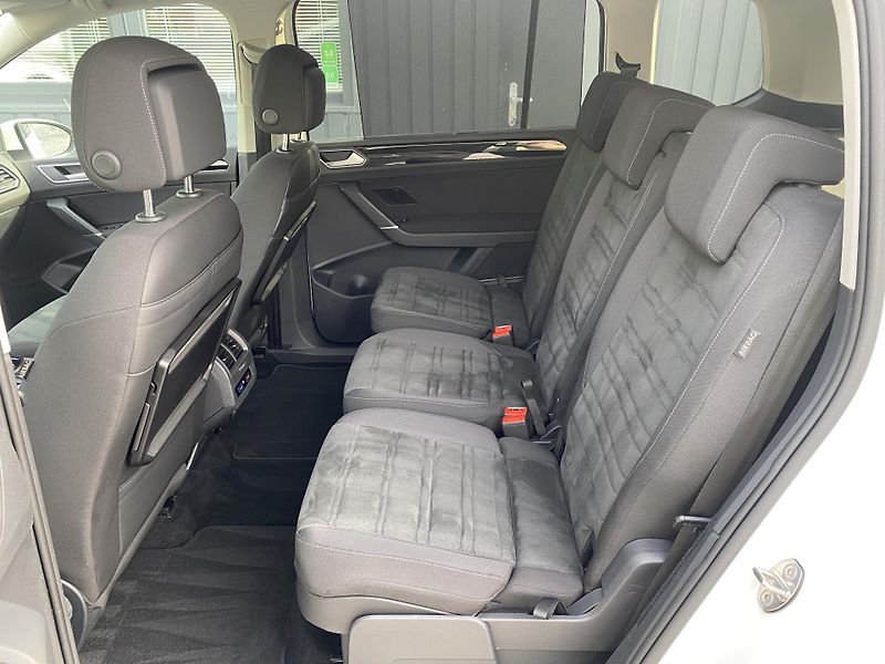 Volkswagen Touran 1.4 TSI 110kW-HIGHLINE - DSG - fotka 33 z 48