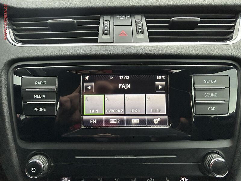 Škoda Octavia (2014) 1.6 TDi, ČR, servis.kniha - fotka 15 z 18