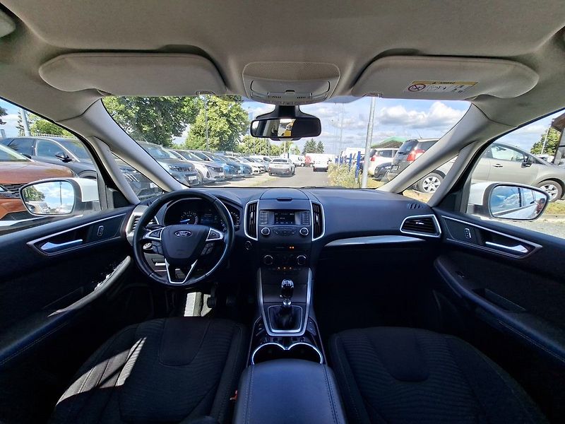 Ford S-MAX 1,5 EcoBoost 160k M6 - fotka 2 z 23