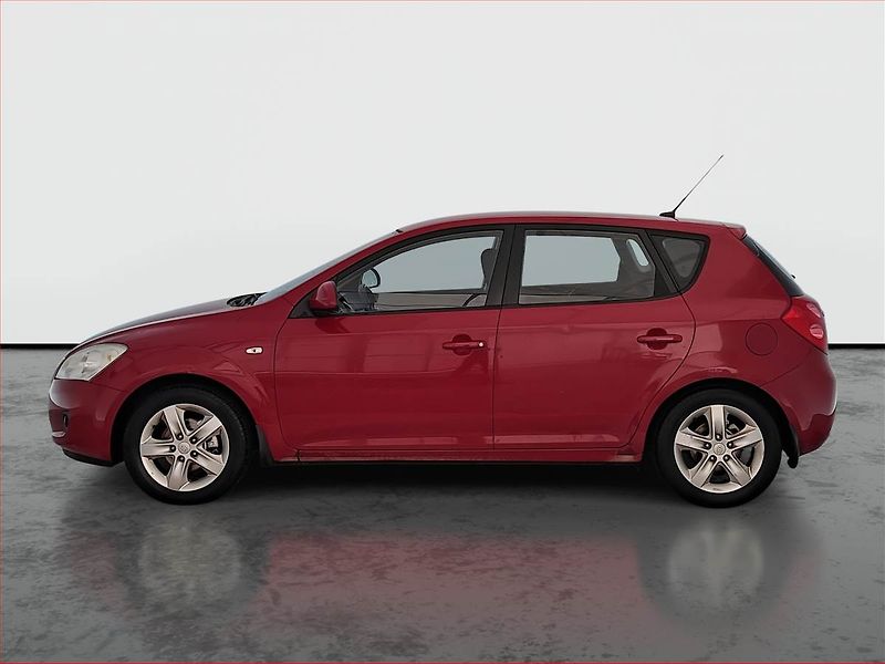 Kia Ceed (2010) 1.6 CRDi, po STK, dobrý stav - fotka 3 z 17