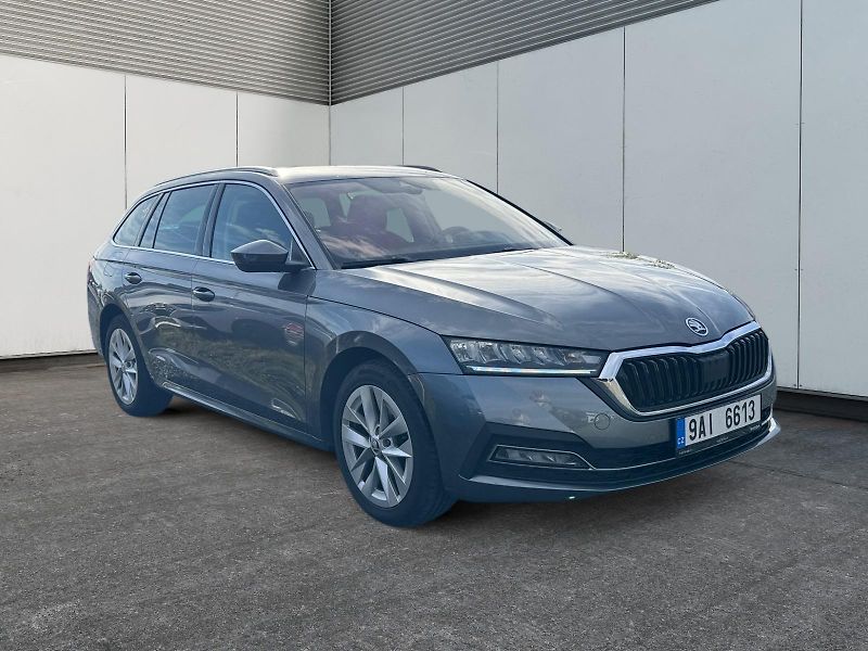 Škoda Octavia (2022) STYLE 2.0TSI 140kW DSG 4x4 CZ - fotka 3 z 11