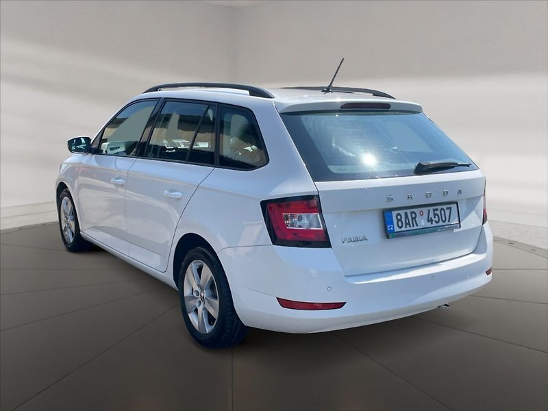 Škoda Fabia 1,0 TSI 70 Ambition - fotka 4 z 11