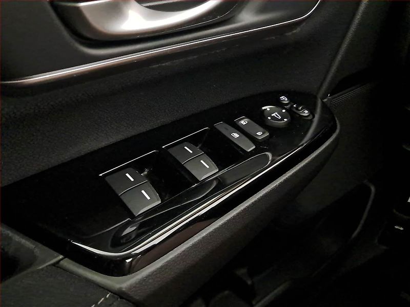 Honda CR-V (2020) 2.0i-MMD HEV - fotka 16 z 17