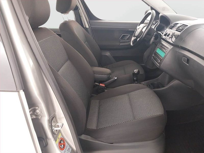 Škoda Roomster (2012) Scout 1.2 TSI, Serv.kniha - fotka 9 z 18