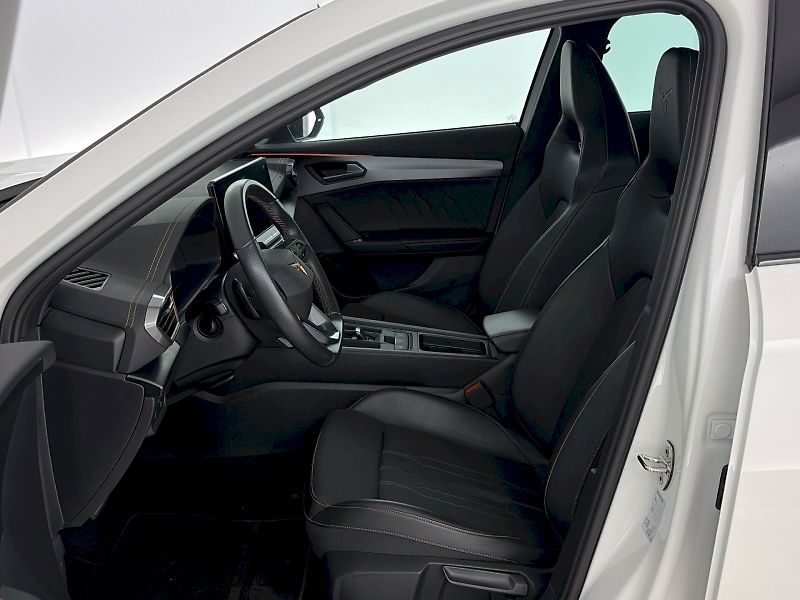 Cupra Formentor (2024) VZ 2.0 TSI 228kW 4X4 DSG - fotka 7 z 35