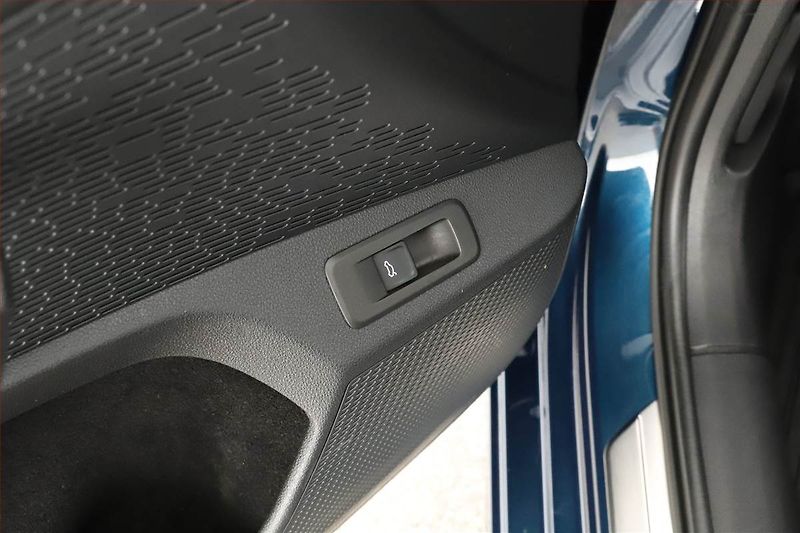Škoda Octavia (2022) 2.0 TDI, Tempomat - fotka 10 z 20