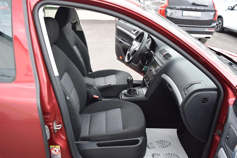 Škoda Octavia (2006) 1.9TDI 77kw ALU PARKTRONIC  - fotka 30 z 49
