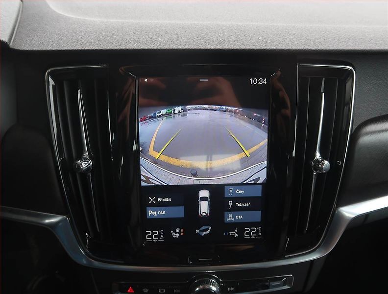 Volvo V90 (2019) Cross Country - fotka 26 z 29