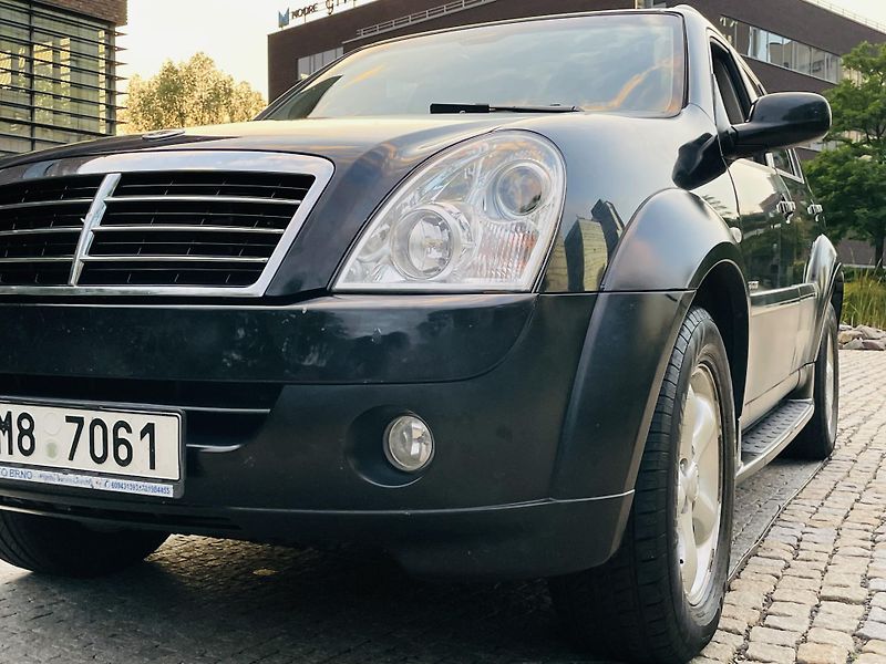 SsangYong Rexton 2.7XDi 4x4 AUT VÝHŘEV KAMERA - fotka 43 z 43