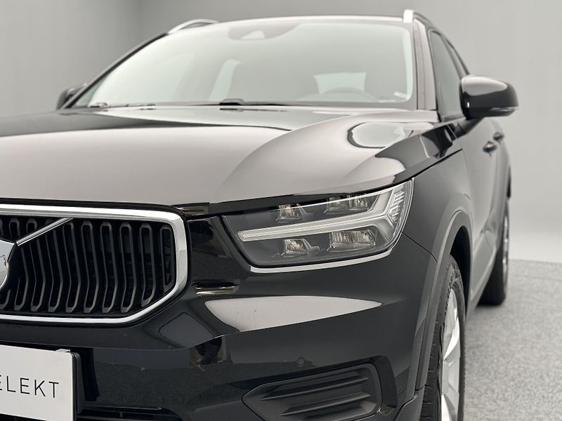 Volvo XC40 T3 MOMENTUM CZ 1.maj - fotka 15 z 31