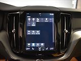 Volvo XC60 2,0 D4 AWD Momentum Tažné,BLIS - náhled 18