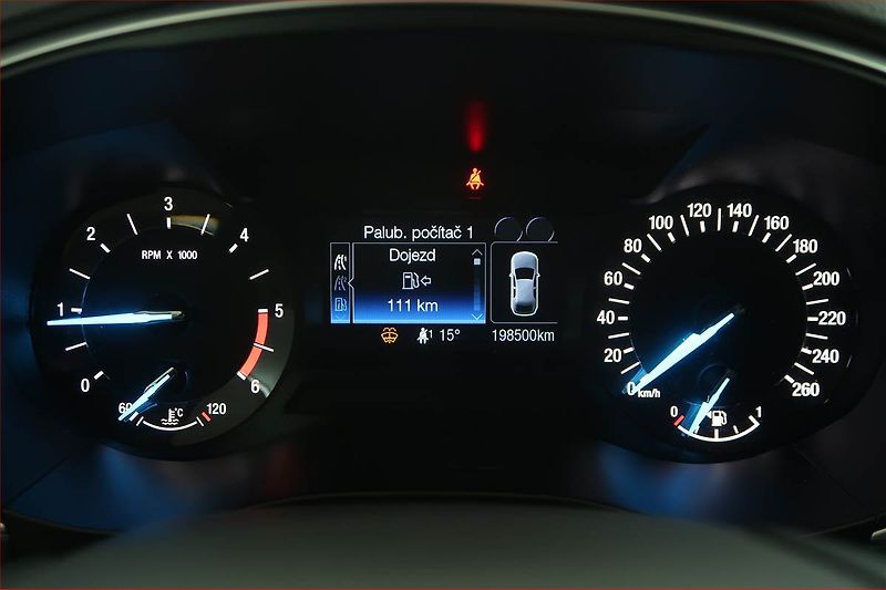 Ford Mondeo (2020) 2.0 EcoBlue, Navi, Tempomat - fotka 11 z 16