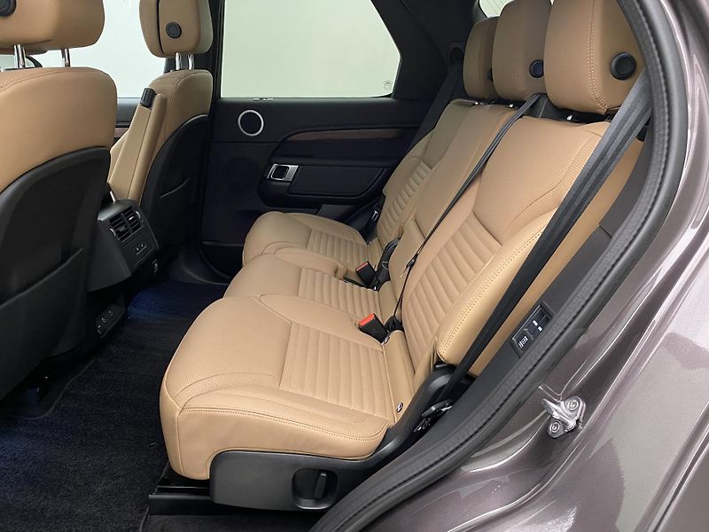 Land Rover Discovery D350 DYNAMIC HSE AWD AUT CZ - fotka 5 z 58