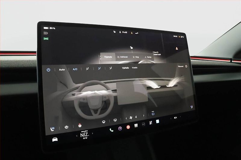 Tesla Model 3 (2024) Long Range 4WD 79kWh, SoH 89% - fotka 13 z 21