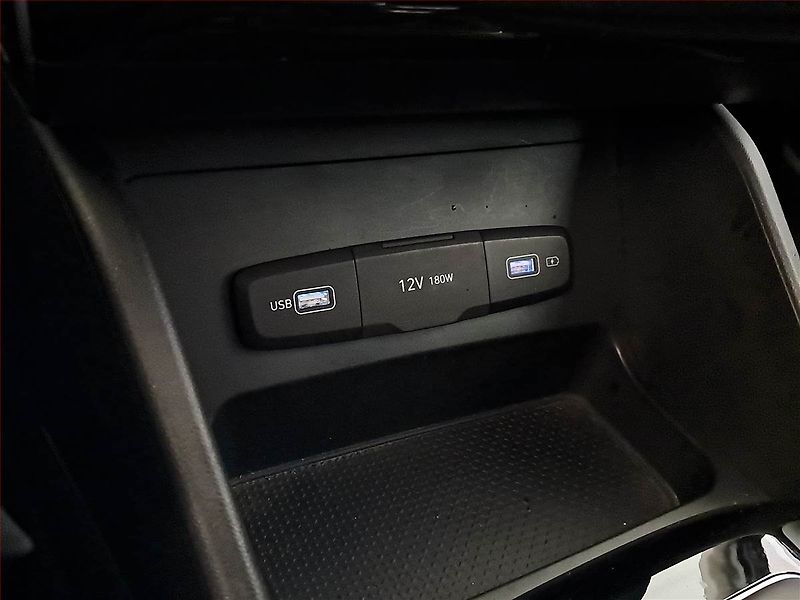 Hyundai Tucson (2021) 1.6 T-GDI - fotka 16 z 19