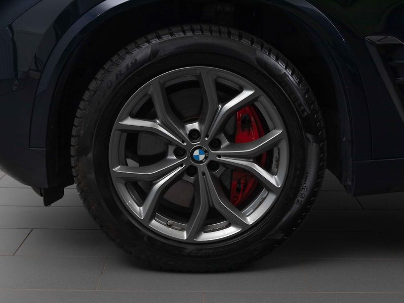 BMW X5 xDrive40d - fotka 6 z 23