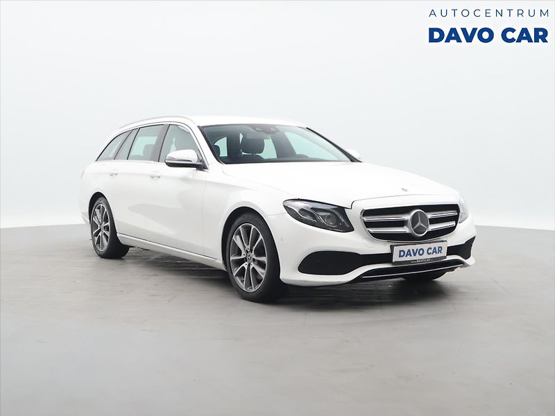 Mercedes-Benz Třídy E 2.0 220d 143kW 4Matic Aut. - fotografie inzerátu