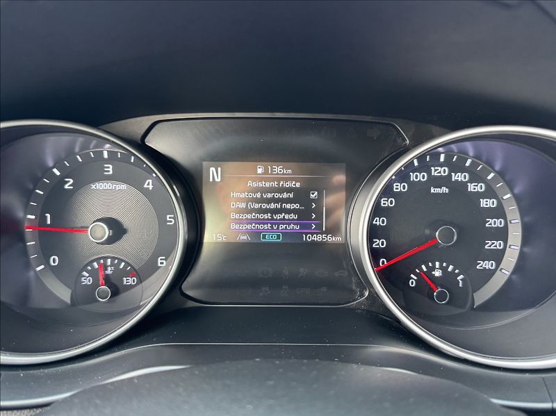 Kia Ceed 1,6 CRDi SW FRESH DPH 1.maj ČR - fotka 29 z 50