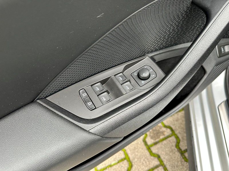 Škoda Octavia (2021) 2.0 TDI 147kW DSG Scout Combi - fotka 8 z 25