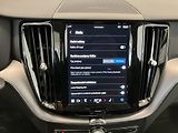 Volvo XC60 B4 FWD Momentum PRO AT8 - náhled 35