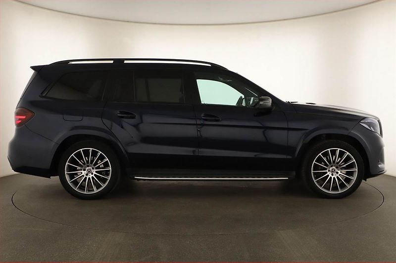 Mercedes-Benz GLS (2019) 500 4MATIC - fotka 6 z 20