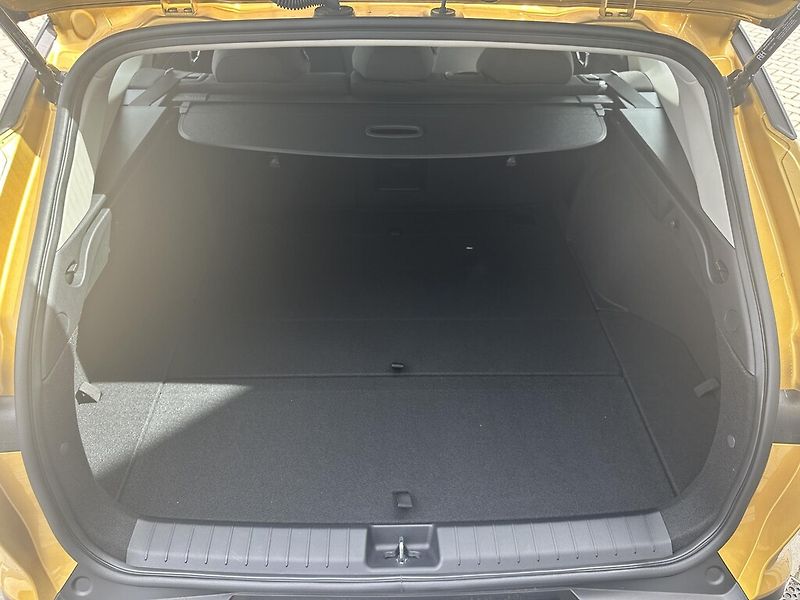 Kia K4 Sportswagon (2026) 1,6 T-GDi 7DCT 110 kW SPIN - fotka 6 z 6