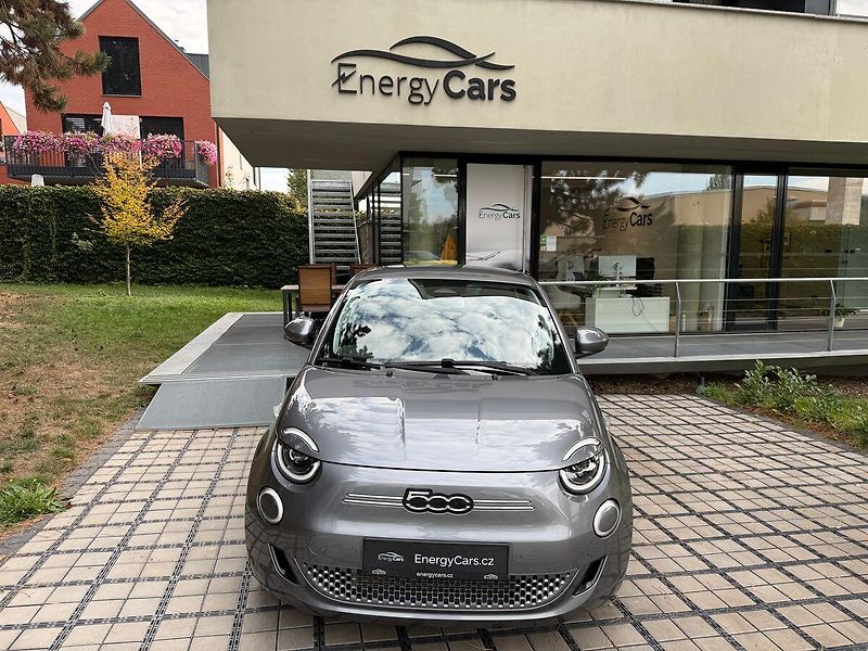 Fiat 500 Icon Plus 42kWh Kamera - fotka 2 z 34