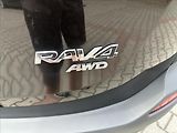 Toyota RAV4 2,0 4x4 TAŽNÉ - náhled 23