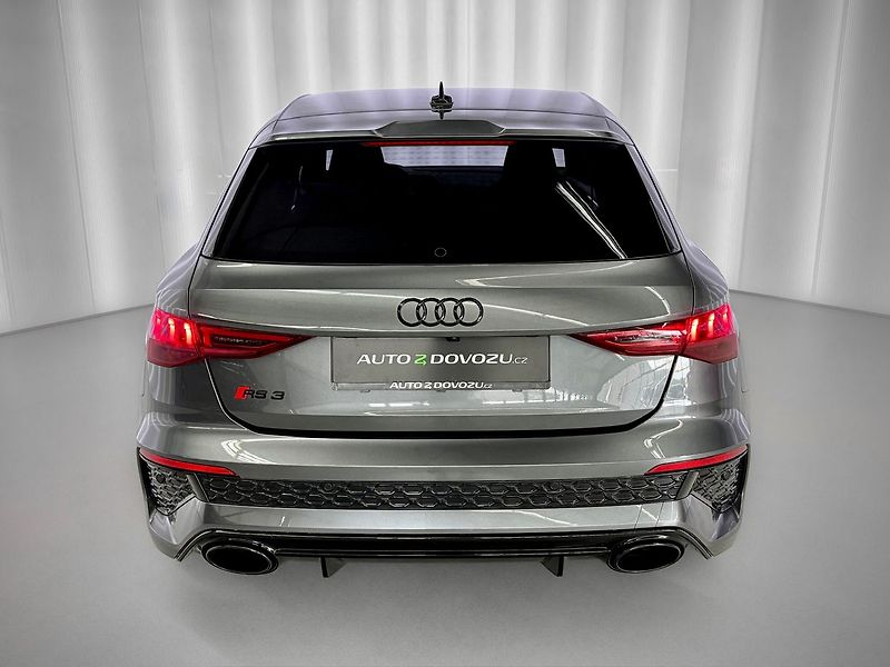 Audi RS 3 QUATTRO, B&O, HUD, VIRTUAL, SP - fotka 6 z 28